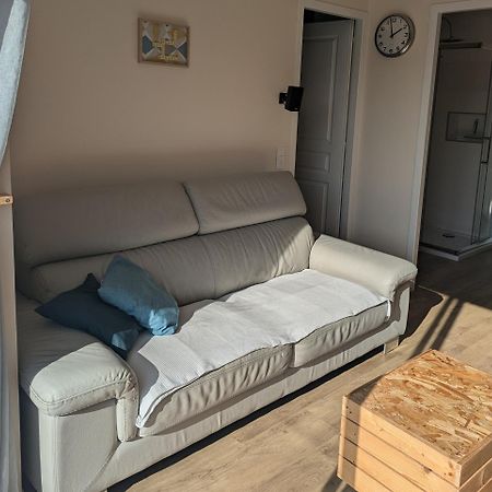 Comme A La Maison Clonas-sur-Vareze Exterior photo