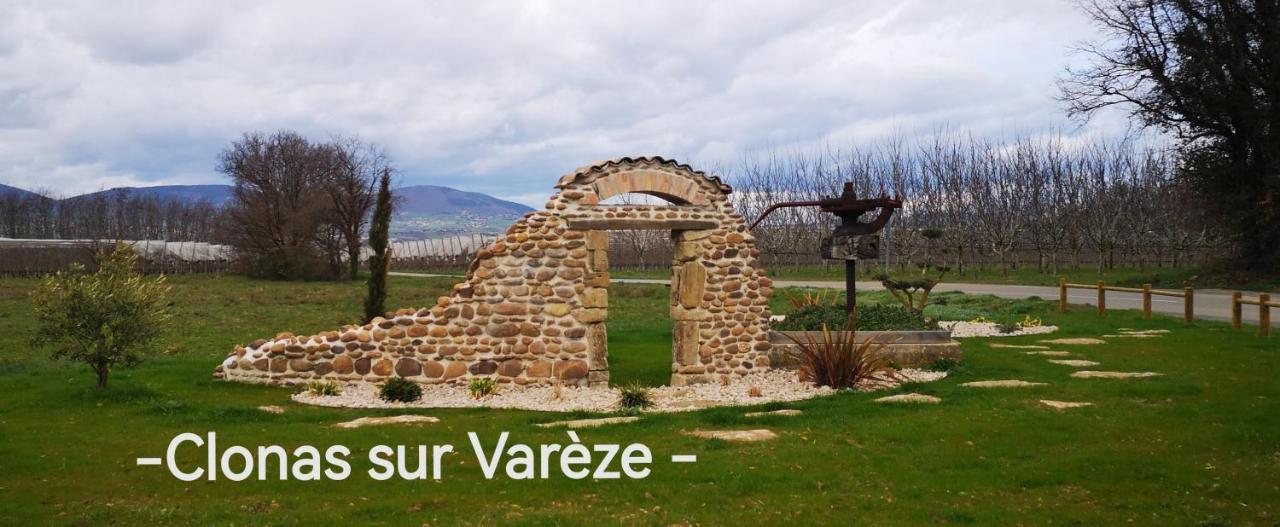 Comme A La Maison Clonas-sur-Vareze Exterior photo